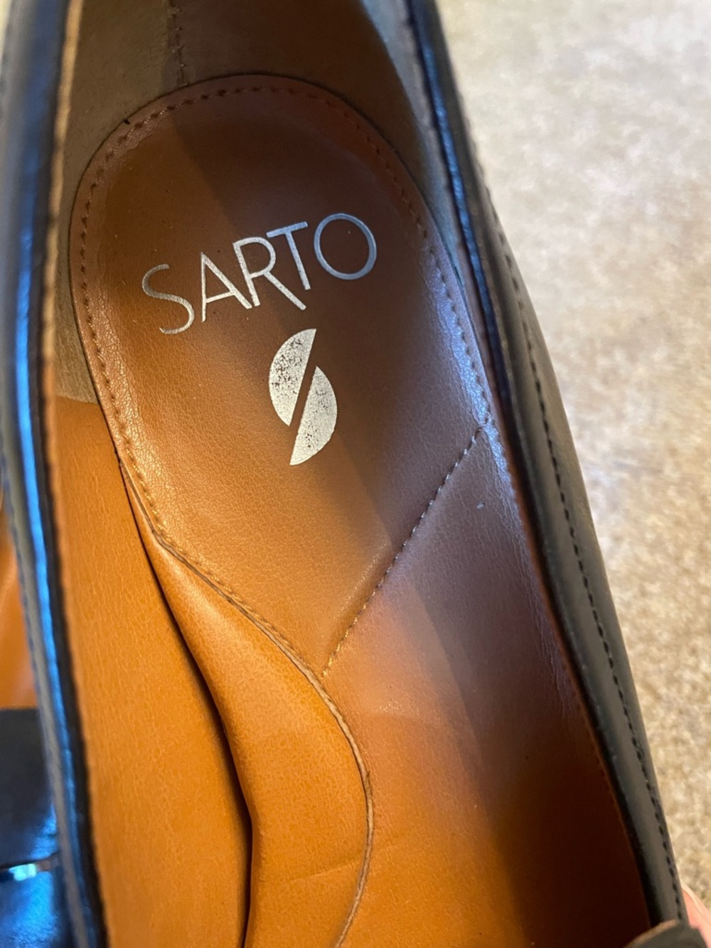 Sarto Eda Women's Black Leather Loafer with Metal Bit Detail Size 7.5 M - Picture 10 of 10